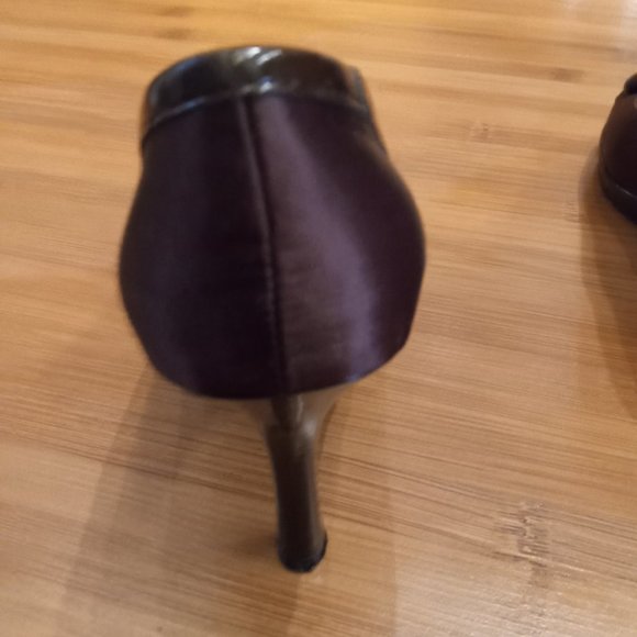 Cinderella of Boston Brown Silk peekaboo platform shoes - Picture 2 of 12